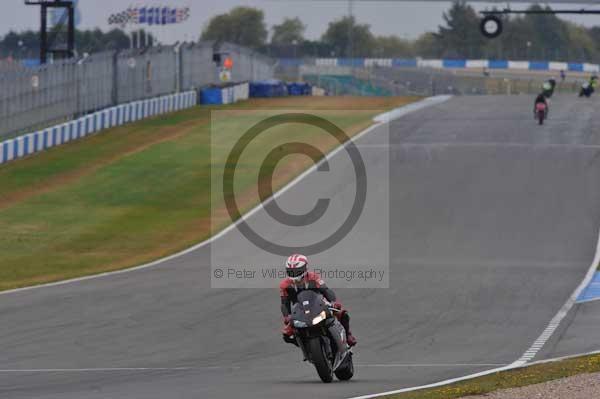 Motorcycle action photographs;Trackday digital images;donington;donington park leicestershire;donington photographs;event digital images;eventdigitalimages;no limits trackday;peter wileman photography;trackday;trackday photos