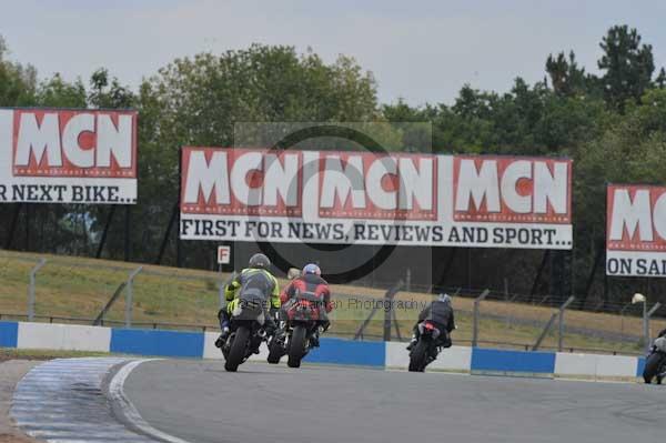 Motorcycle action photographs;Trackday digital images;donington;donington park leicestershire;donington photographs;event digital images;eventdigitalimages;no limits trackday;peter wileman photography;trackday;trackday photos