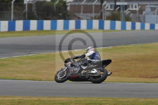 Motorcycle action photographs;Trackday digital images;donington;donington park leicestershire;donington photographs;event digital images;eventdigitalimages;no limits trackday;peter wileman photography;trackday;trackday photos
