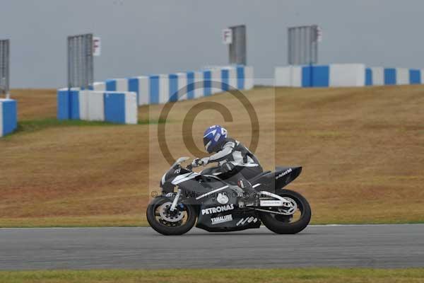 Motorcycle action photographs;Trackday digital images;donington;donington park leicestershire;donington photographs;event digital images;eventdigitalimages;no limits trackday;peter wileman photography;trackday;trackday photos