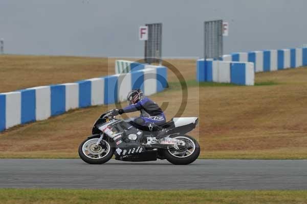 Motorcycle action photographs;Trackday digital images;donington;donington park leicestershire;donington photographs;event digital images;eventdigitalimages;no limits trackday;peter wileman photography;trackday;trackday photos