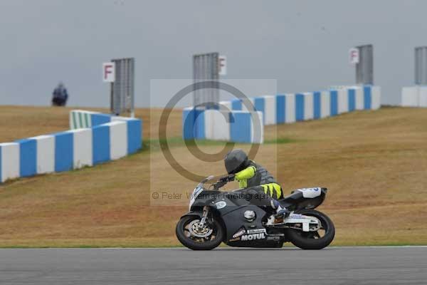 Motorcycle action photographs;Trackday digital images;donington;donington park leicestershire;donington photographs;event digital images;eventdigitalimages;no limits trackday;peter wileman photography;trackday;trackday photos