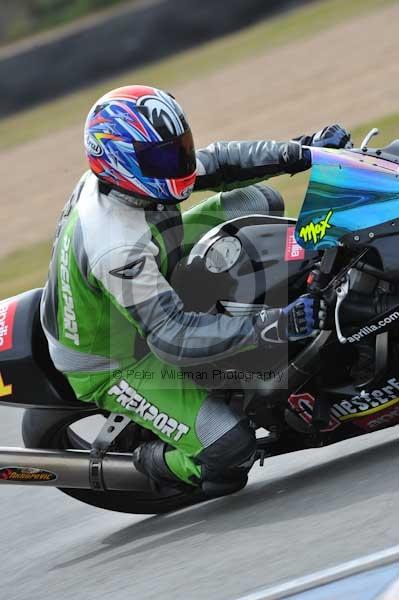 Motorcycle action photographs;Trackday digital images;donington;donington park leicestershire;donington photographs;event digital images;eventdigitalimages;no limits trackday;peter wileman photography;trackday;trackday photos