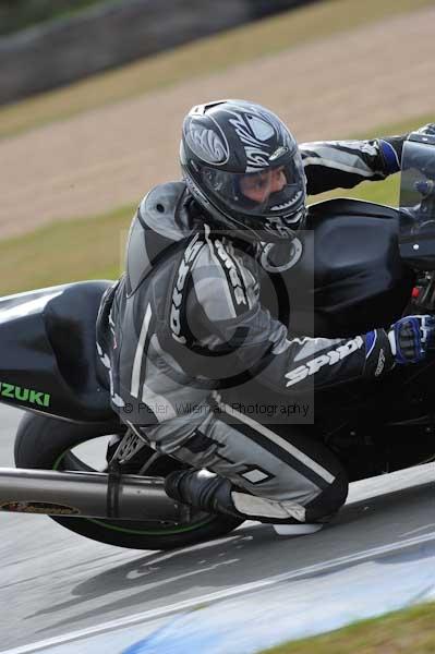 Motorcycle action photographs;Trackday digital images;donington;donington park leicestershire;donington photographs;event digital images;eventdigitalimages;no limits trackday;peter wileman photography;trackday;trackday photos