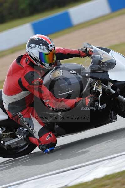 Motorcycle action photographs;Trackday digital images;donington;donington park leicestershire;donington photographs;event digital images;eventdigitalimages;no limits trackday;peter wileman photography;trackday;trackday photos