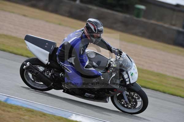 Motorcycle action photographs;Trackday digital images;donington;donington park leicestershire;donington photographs;event digital images;eventdigitalimages;no limits trackday;peter wileman photography;trackday;trackday photos
