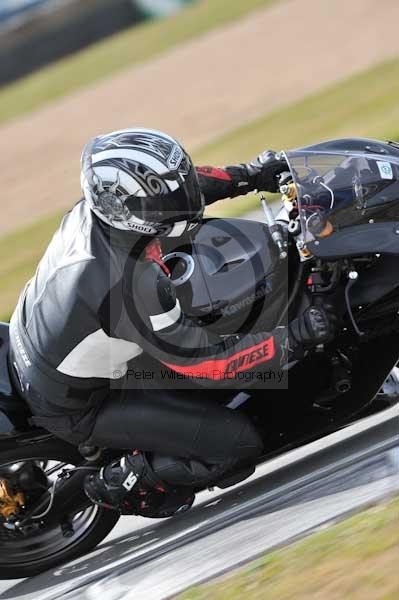 Motorcycle action photographs;Trackday digital images;donington;donington park leicestershire;donington photographs;event digital images;eventdigitalimages;no limits trackday;peter wileman photography;trackday;trackday photos