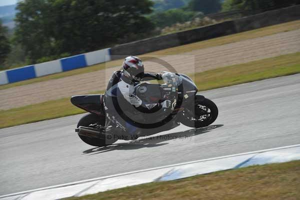 Motorcycle action photographs;Trackday digital images;donington;donington park leicestershire;donington photographs;event digital images;eventdigitalimages;no limits trackday;peter wileman photography;trackday;trackday photos