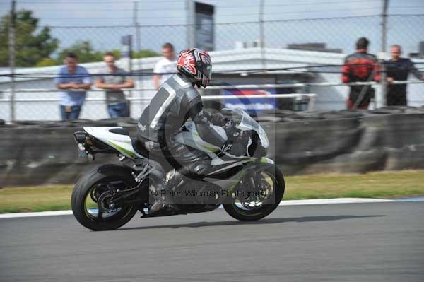 Motorcycle action photographs;Trackday digital images;donington;donington park leicestershire;donington photographs;event digital images;eventdigitalimages;no limits trackday;peter wileman photography;trackday;trackday photos