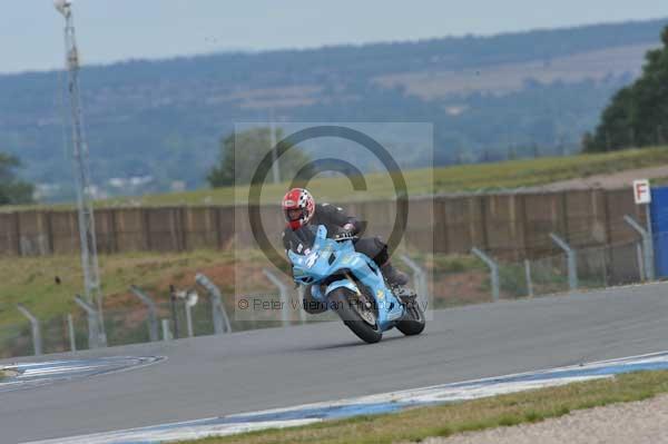 Motorcycle action photographs;Trackday digital images;donington;donington park leicestershire;donington photographs;event digital images;eventdigitalimages;no limits trackday;peter wileman photography;trackday;trackday photos