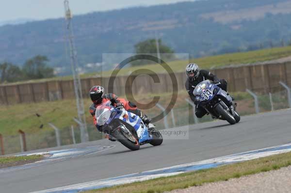 Motorcycle action photographs;Trackday digital images;donington;donington park leicestershire;donington photographs;event digital images;eventdigitalimages;no limits trackday;peter wileman photography;trackday;trackday photos