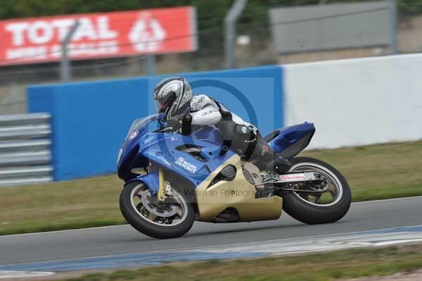 Motorcycle action photographs;Trackday digital images;donington;donington park leicestershire;donington photographs;event digital images;eventdigitalimages;no limits trackday;peter wileman photography;trackday;trackday photos