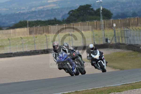 Motorcycle action photographs;Trackday digital images;donington;donington park leicestershire;donington photographs;event digital images;eventdigitalimages;no limits trackday;peter wileman photography;trackday;trackday photos