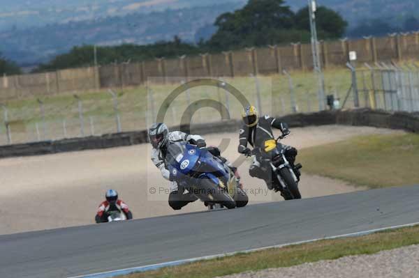 Motorcycle action photographs;Trackday digital images;donington;donington park leicestershire;donington photographs;event digital images;eventdigitalimages;no limits trackday;peter wileman photography;trackday;trackday photos