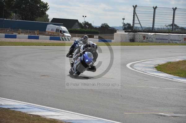 Motorcycle action photographs;Trackday digital images;donington;donington park leicestershire;donington photographs;event digital images;eventdigitalimages;no limits trackday;peter wileman photography;trackday;trackday photos