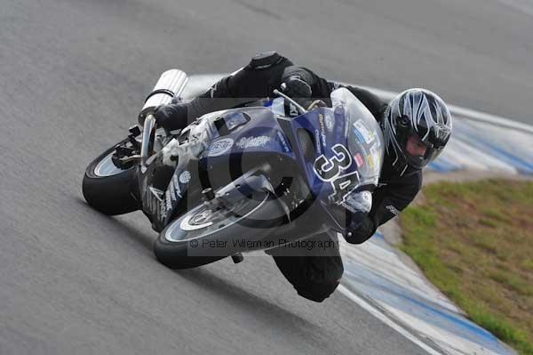 Motorcycle action photographs;Trackday digital images;donington;donington park leicestershire;donington photographs;event digital images;eventdigitalimages;no limits trackday;peter wileman photography;trackday;trackday photos