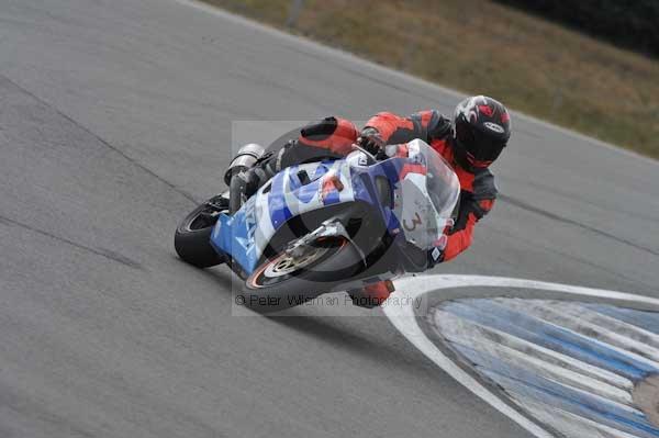Motorcycle action photographs;Trackday digital images;donington;donington park leicestershire;donington photographs;event digital images;eventdigitalimages;no limits trackday;peter wileman photography;trackday;trackday photos