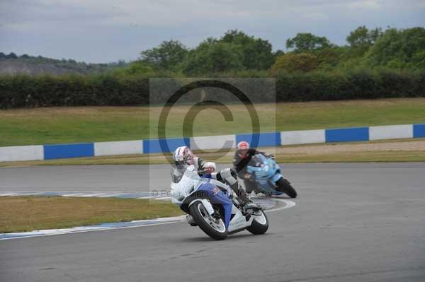Motorcycle action photographs;Trackday digital images;donington;donington park leicestershire;donington photographs;event digital images;eventdigitalimages;no limits trackday;peter wileman photography;trackday;trackday photos