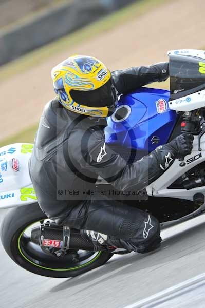 Motorcycle action photographs;Trackday digital images;donington;donington park leicestershire;donington photographs;event digital images;eventdigitalimages;no limits trackday;peter wileman photography;trackday;trackday photos
