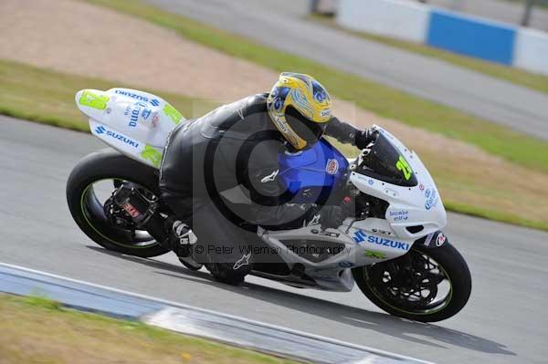 Motorcycle action photographs;Trackday digital images;donington;donington park leicestershire;donington photographs;event digital images;eventdigitalimages;no limits trackday;peter wileman photography;trackday;trackday photos