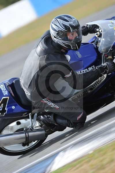 Motorcycle action photographs;Trackday digital images;donington;donington park leicestershire;donington photographs;event digital images;eventdigitalimages;no limits trackday;peter wileman photography;trackday;trackday photos