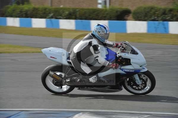 Motorcycle action photographs;Trackday digital images;donington;donington park leicestershire;donington photographs;event digital images;eventdigitalimages;no limits trackday;peter wileman photography;trackday;trackday photos