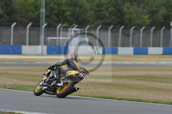 Motorcycle action photographs;Trackday digital images;donington;donington park leicestershire;donington photographs;event digital images;eventdigitalimages;no limits trackday;peter wileman photography;trackday;trackday photos
