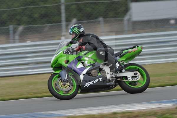 Motorcycle action photographs;Trackday digital images;donington;donington park leicestershire;donington photographs;event digital images;eventdigitalimages;no limits trackday;peter wileman photography;trackday;trackday photos