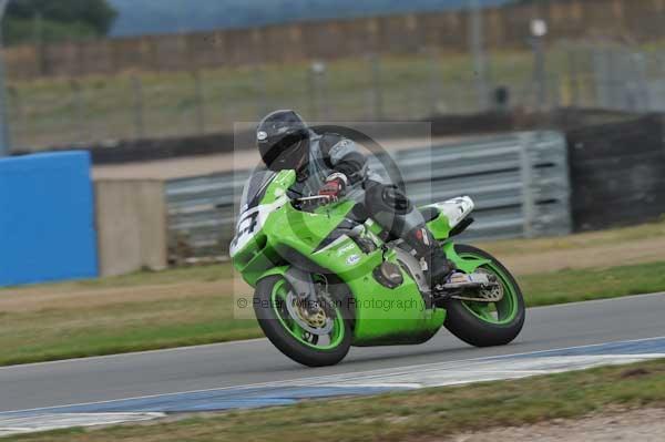 Motorcycle action photographs;Trackday digital images;donington;donington park leicestershire;donington photographs;event digital images;eventdigitalimages;no limits trackday;peter wileman photography;trackday;trackday photos