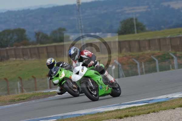 Motorcycle action photographs;Trackday digital images;donington;donington park leicestershire;donington photographs;event digital images;eventdigitalimages;no limits trackday;peter wileman photography;trackday;trackday photos