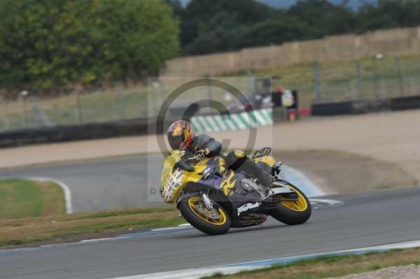 Motorcycle action photographs;Trackday digital images;donington;donington park leicestershire;donington photographs;event digital images;eventdigitalimages;no limits trackday;peter wileman photography;trackday;trackday photos
