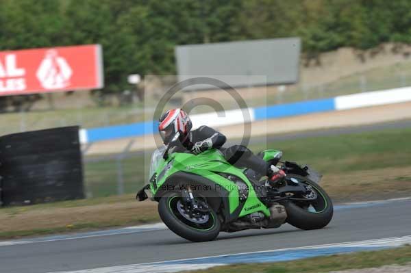 Motorcycle action photographs;Trackday digital images;donington;donington park leicestershire;donington photographs;event digital images;eventdigitalimages;no limits trackday;peter wileman photography;trackday;trackday photos