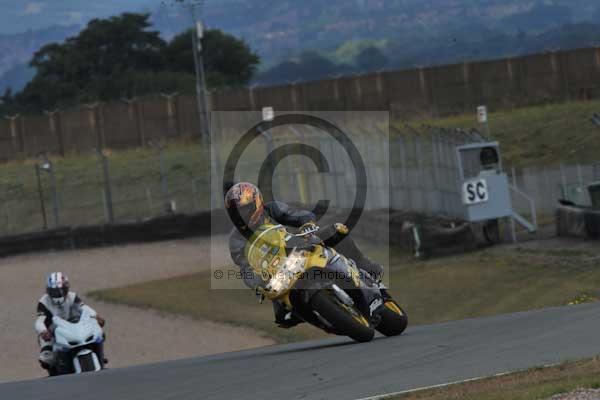 Motorcycle action photographs;Trackday digital images;donington;donington park leicestershire;donington photographs;event digital images;eventdigitalimages;no limits trackday;peter wileman photography;trackday;trackday photos