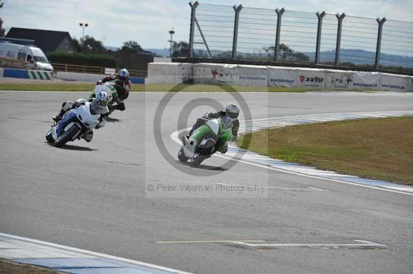 Motorcycle action photographs;Trackday digital images;donington;donington park leicestershire;donington photographs;event digital images;eventdigitalimages;no limits trackday;peter wileman photography;trackday;trackday photos