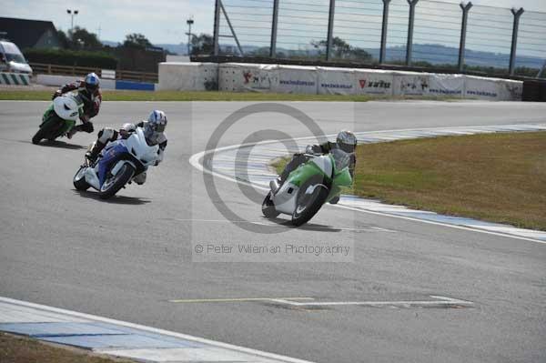Motorcycle action photographs;Trackday digital images;donington;donington park leicestershire;donington photographs;event digital images;eventdigitalimages;no limits trackday;peter wileman photography;trackday;trackday photos