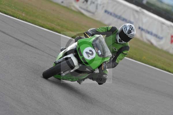 Motorcycle action photographs;Trackday digital images;donington;donington park leicestershire;donington photographs;event digital images;eventdigitalimages;no limits trackday;peter wileman photography;trackday;trackday photos