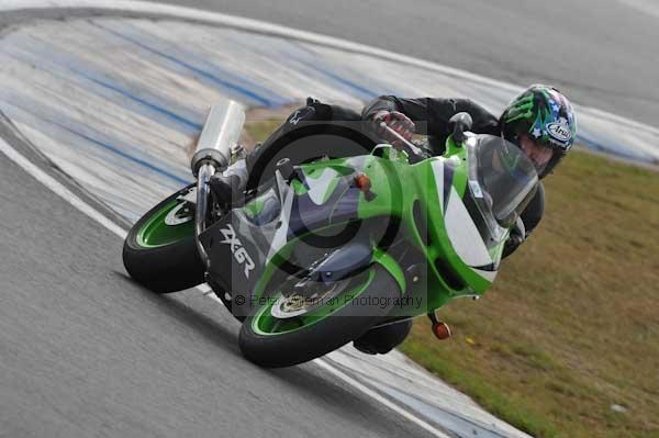 Motorcycle action photographs;Trackday digital images;donington;donington park leicestershire;donington photographs;event digital images;eventdigitalimages;no limits trackday;peter wileman photography;trackday;trackday photos