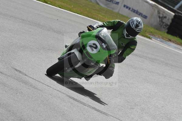 Motorcycle action photographs;Trackday digital images;donington;donington park leicestershire;donington photographs;event digital images;eventdigitalimages;no limits trackday;peter wileman photography;trackday;trackday photos