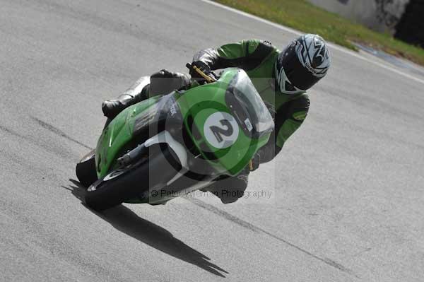 Motorcycle action photographs;Trackday digital images;donington;donington park leicestershire;donington photographs;event digital images;eventdigitalimages;no limits trackday;peter wileman photography;trackday;trackday photos