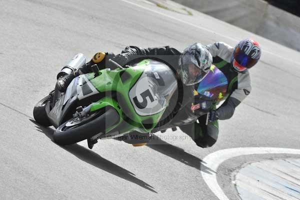 Motorcycle action photographs;Trackday digital images;donington;donington park leicestershire;donington photographs;event digital images;eventdigitalimages;no limits trackday;peter wileman photography;trackday;trackday photos