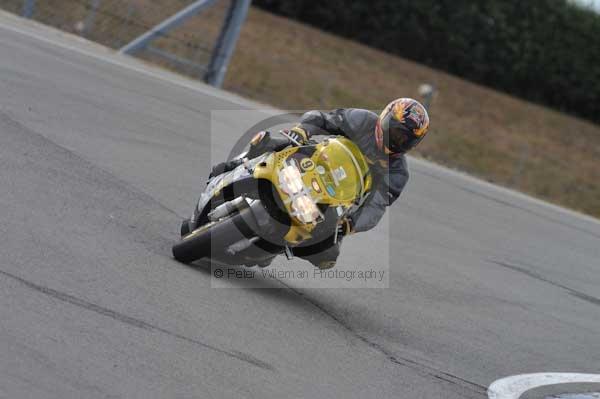 Motorcycle action photographs;Trackday digital images;donington;donington park leicestershire;donington photographs;event digital images;eventdigitalimages;no limits trackday;peter wileman photography;trackday;trackday photos
