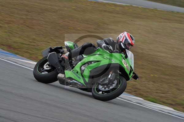 Motorcycle action photographs;Trackday digital images;donington;donington park leicestershire;donington photographs;event digital images;eventdigitalimages;no limits trackday;peter wileman photography;trackday;trackday photos