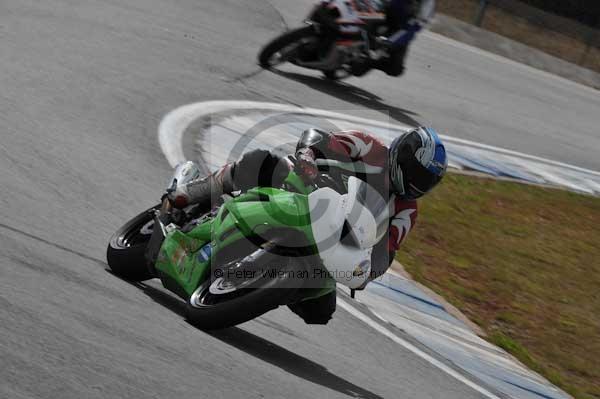 Motorcycle action photographs;Trackday digital images;donington;donington park leicestershire;donington photographs;event digital images;eventdigitalimages;no limits trackday;peter wileman photography;trackday;trackday photos
