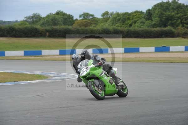 Motorcycle action photographs;Trackday digital images;donington;donington park leicestershire;donington photographs;event digital images;eventdigitalimages;no limits trackday;peter wileman photography;trackday;trackday photos