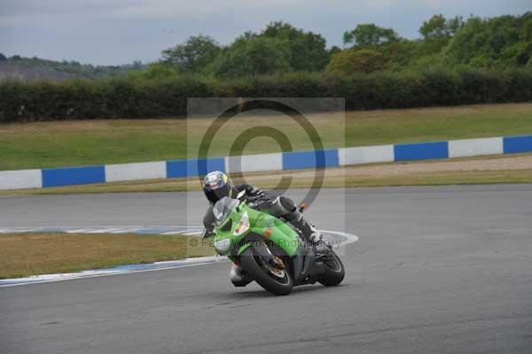Motorcycle action photographs;Trackday digital images;donington;donington park leicestershire;donington photographs;event digital images;eventdigitalimages;no limits trackday;peter wileman photography;trackday;trackday photos