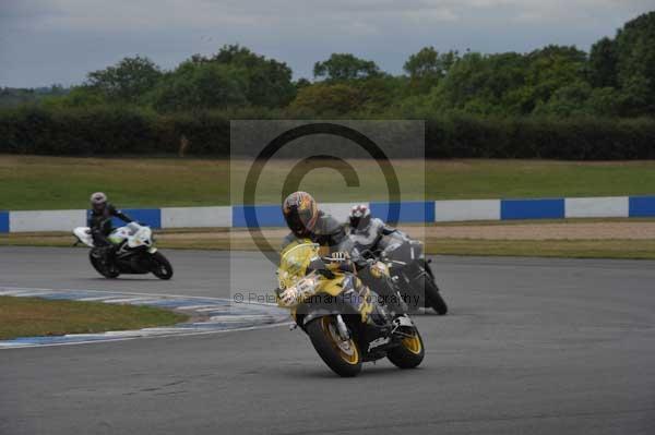 Motorcycle action photographs;Trackday digital images;donington;donington park leicestershire;donington photographs;event digital images;eventdigitalimages;no limits trackday;peter wileman photography;trackday;trackday photos