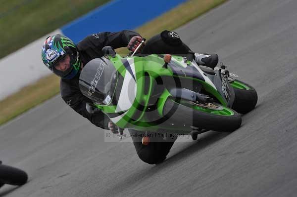 Motorcycle action photographs;Trackday digital images;donington;donington park leicestershire;donington photographs;event digital images;eventdigitalimages;no limits trackday;peter wileman photography;trackday;trackday photos