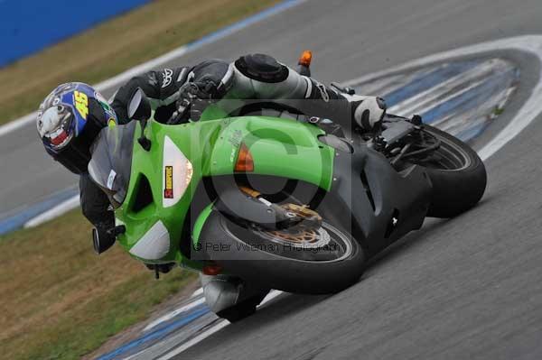Motorcycle action photographs;Trackday digital images;donington;donington park leicestershire;donington photographs;event digital images;eventdigitalimages;no limits trackday;peter wileman photography;trackday;trackday photos