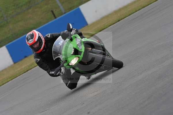 Motorcycle action photographs;Trackday digital images;donington;donington park leicestershire;donington photographs;event digital images;eventdigitalimages;no limits trackday;peter wileman photography;trackday;trackday photos