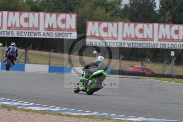 Motorcycle action photographs;Trackday digital images;donington;donington park leicestershire;donington photographs;event digital images;eventdigitalimages;no limits trackday;peter wileman photography;trackday;trackday photos
